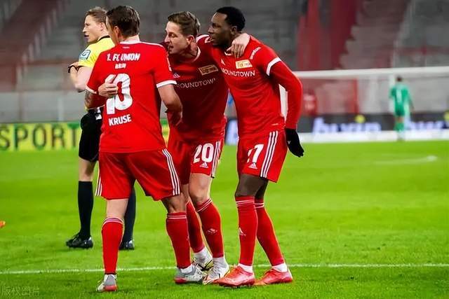 欧文：当初只想在皇马踢一两年 然后重回利物浦